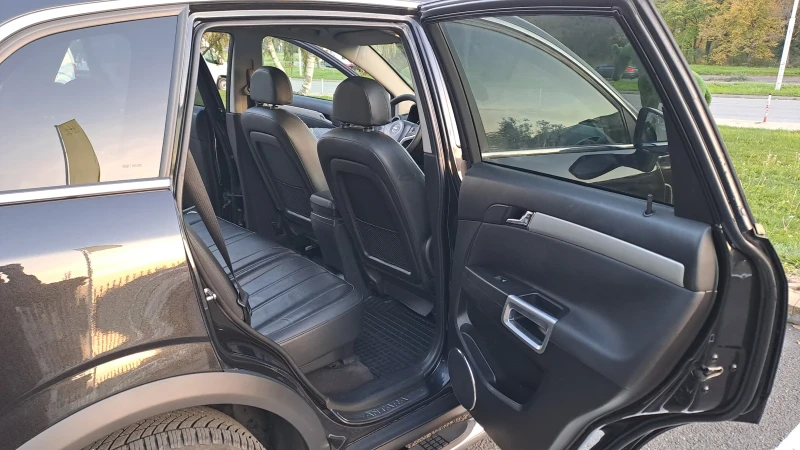 Opel Antara Cosmo Edition, снимка 12 - Автомобили и джипове - 52427303