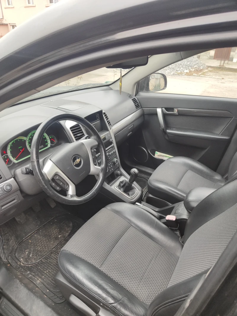 Chevrolet Captiva, снимка 5 - Автомобили и джипове - 53179410