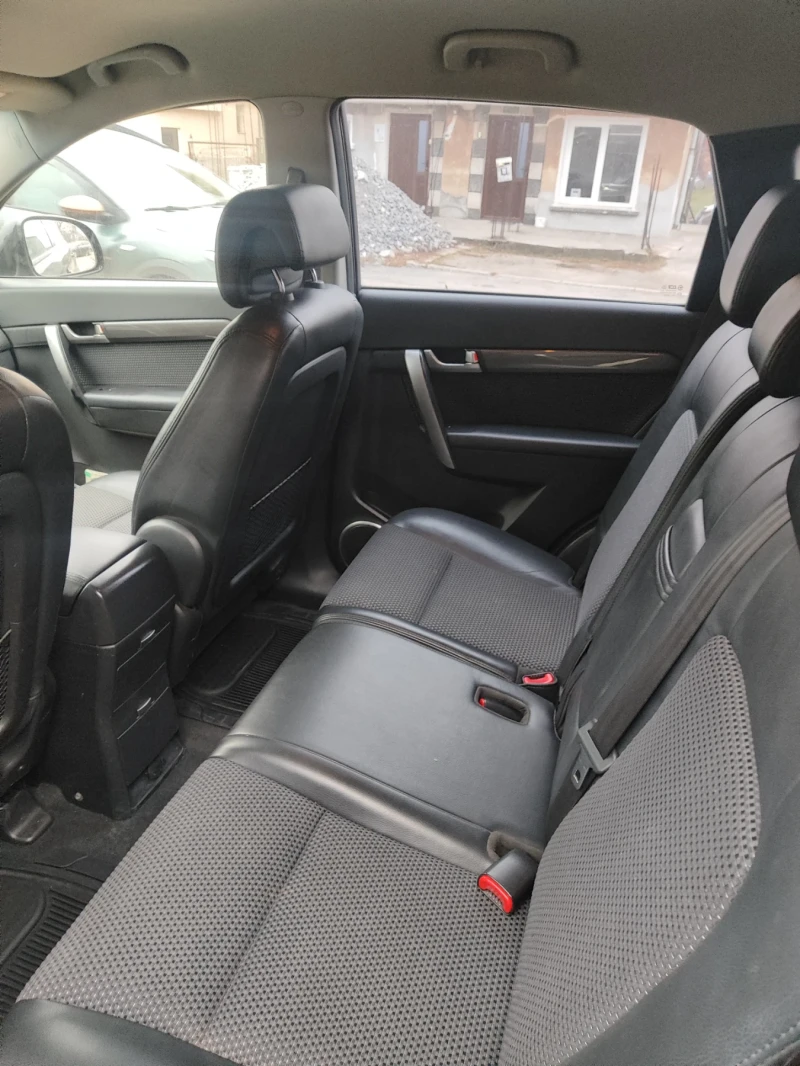 Chevrolet Captiva, снимка 8 - Автомобили и джипове - 53179410