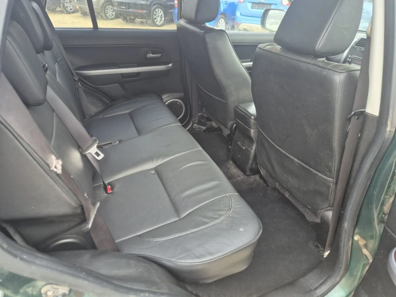 Suzuki Grand vitara 2.0i 4x4, снимка 10 - Автомобили и джипове - 53212507