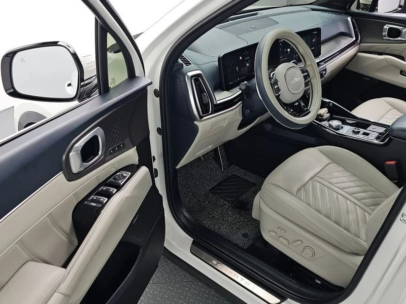 Kia Sorento HEV 1.6 4WD| 178к.с.| ВКЛ.ТЕХНОТЕСТ, снимка 11 - Автомобили и джипове - 55274535