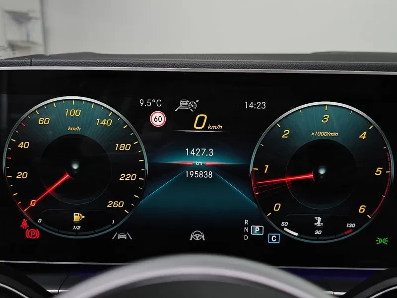 Mercedes-Benz GLS 400 D 4MATIC, снимка 8 - Автомобили и джипове - 55924454