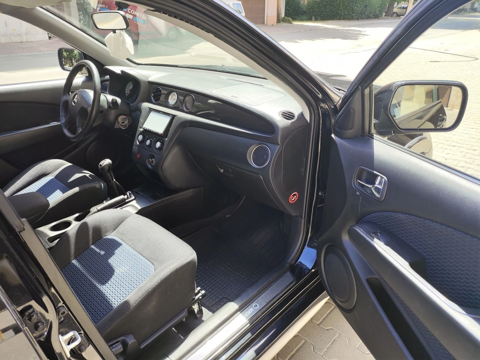 Mitsubishi Outlander 2.4i | Mobile.bg — изображение 12