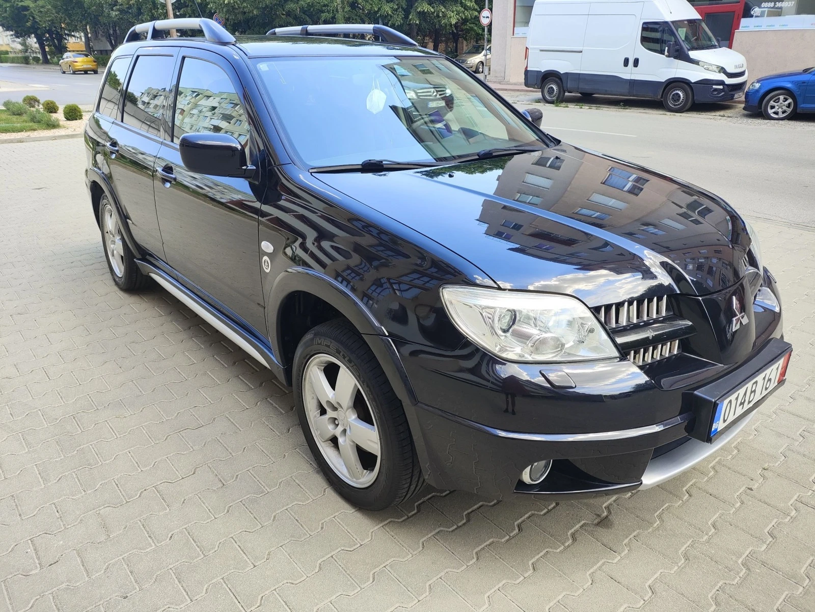 Mitsubishi Outlander 2.4i - изображение 2