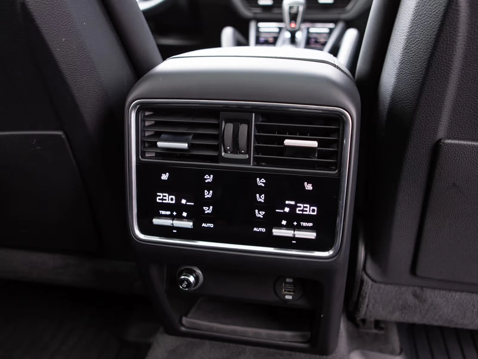 Porsche Cayenne E-Hybrid* Sport Chrono* 21 RS SPYDER* LED-MATRIX  - изображение 10