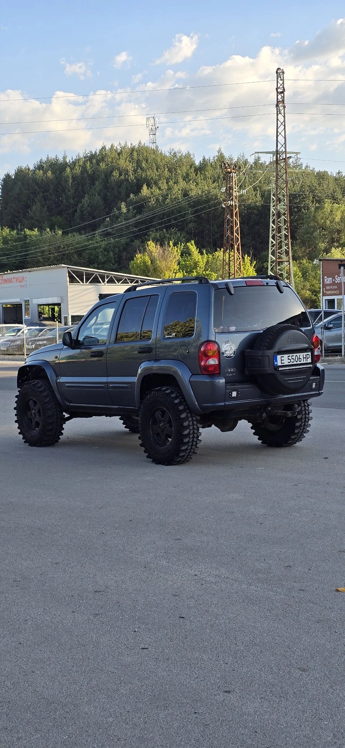 Jeep Cherokee 2.5 CRD Offroad  - изображение 7