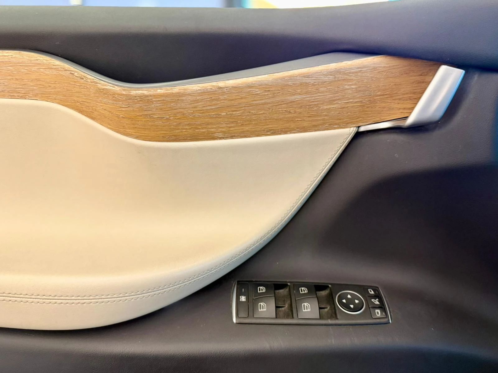 Tesla Model X Founder* 75D DualAWD* Лизинг* Autopilot*  - изображение 7