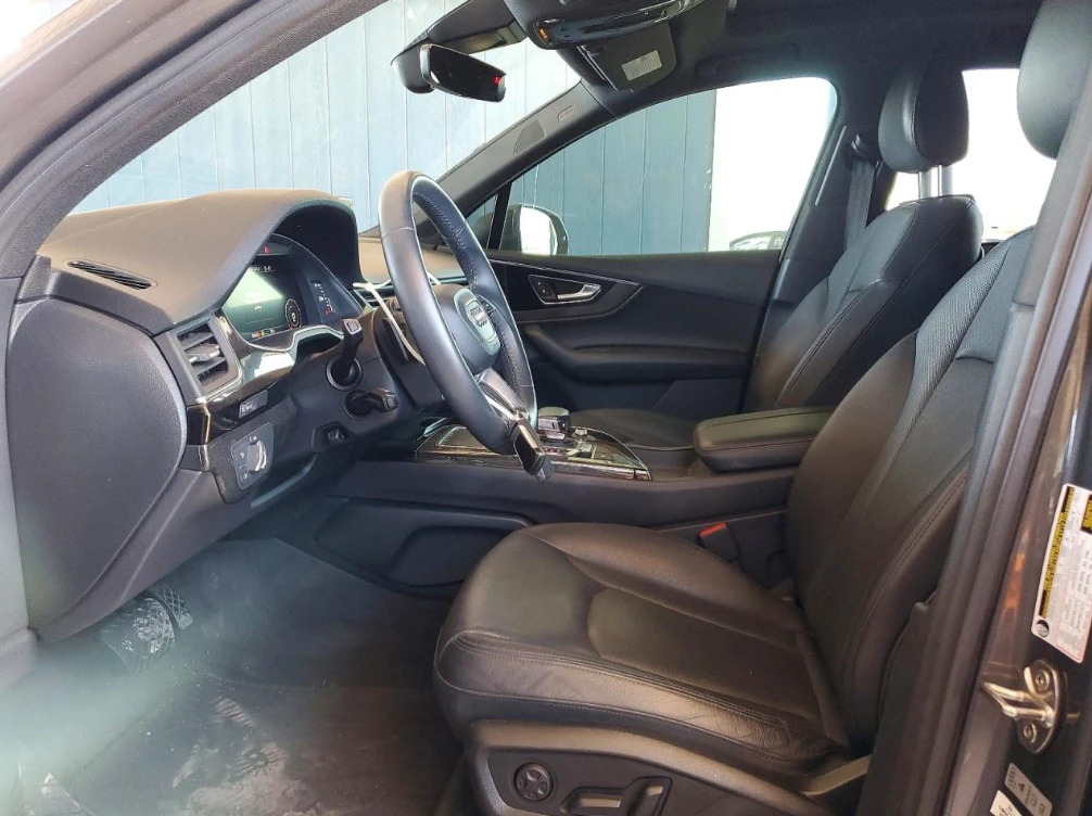 Audi Q7 АВТОКРЕДИТ* 50 230KM ПРОБЕГ* , снимка 7 - Автомобили и джипове - 54443861