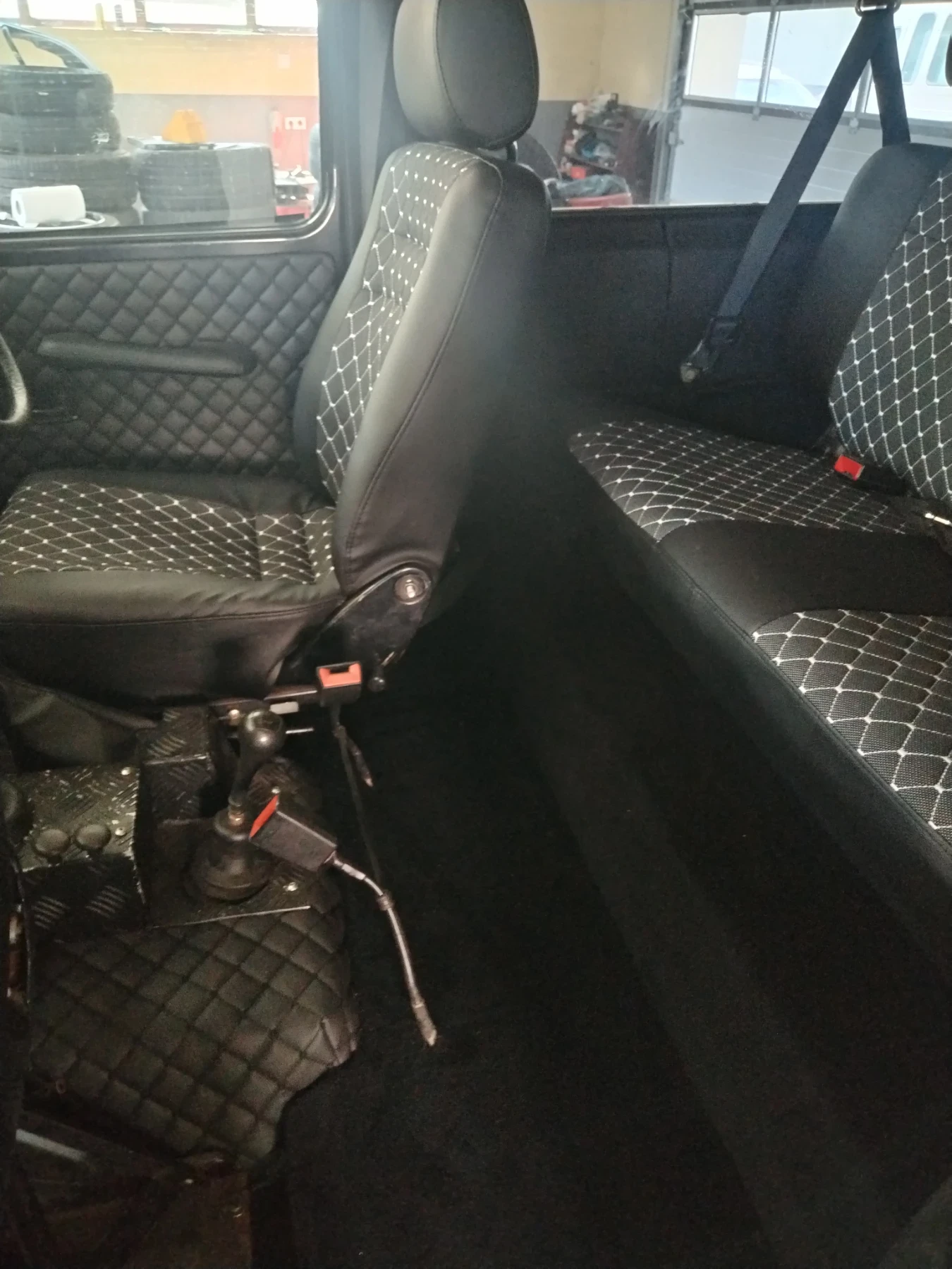 Mercedes-Benz G 300, снимка 10 - Автомобили и джипове - 55626563