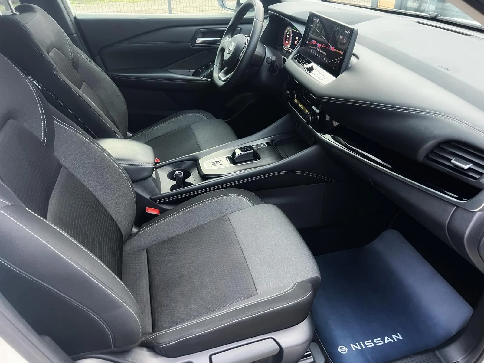 Nissan Qashqai * e - POWER * 190k.c. N-Connecta, снимка 10 - Автомобили и джипове - 55827268