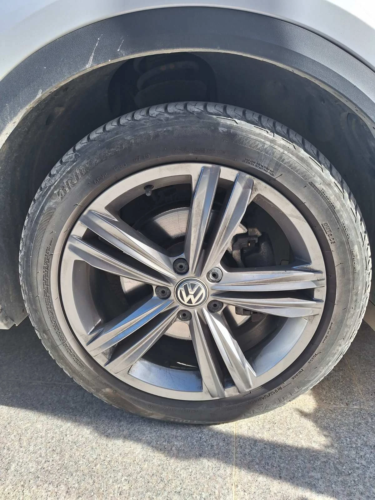 VW T-Roc R-Line, снимка 3 - Автомобили и джипове - 55854524