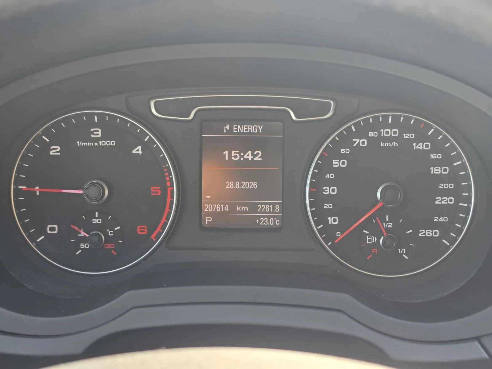 Audi Q3 2.0 TDI QUATTRO , снимка 12 - Автомобили и джипове - 55876722