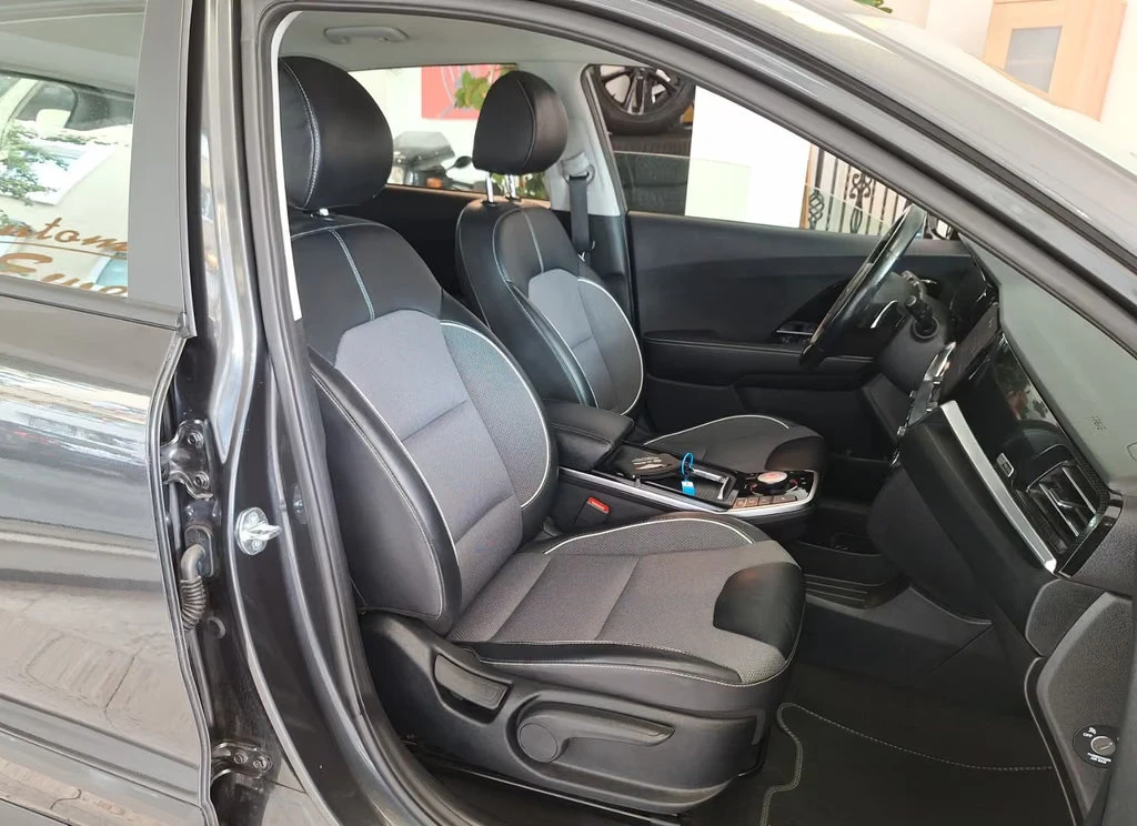 Kia Niro EV/204HP/NAVI/CAM/LED/CPLAY/KLESS/683q, снимка 11 - Автомобили и джипове - 56102649