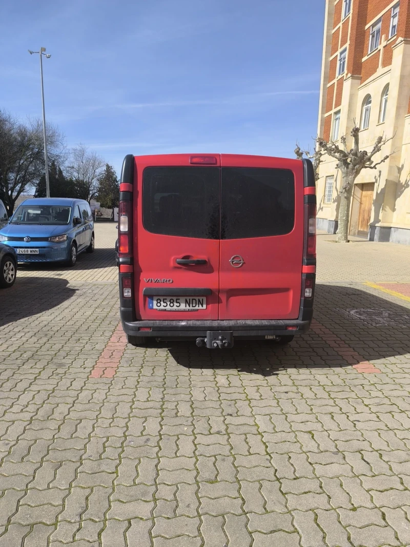 Opel Vivaro, снимка 2 - Бусове и автобуси - 53576696