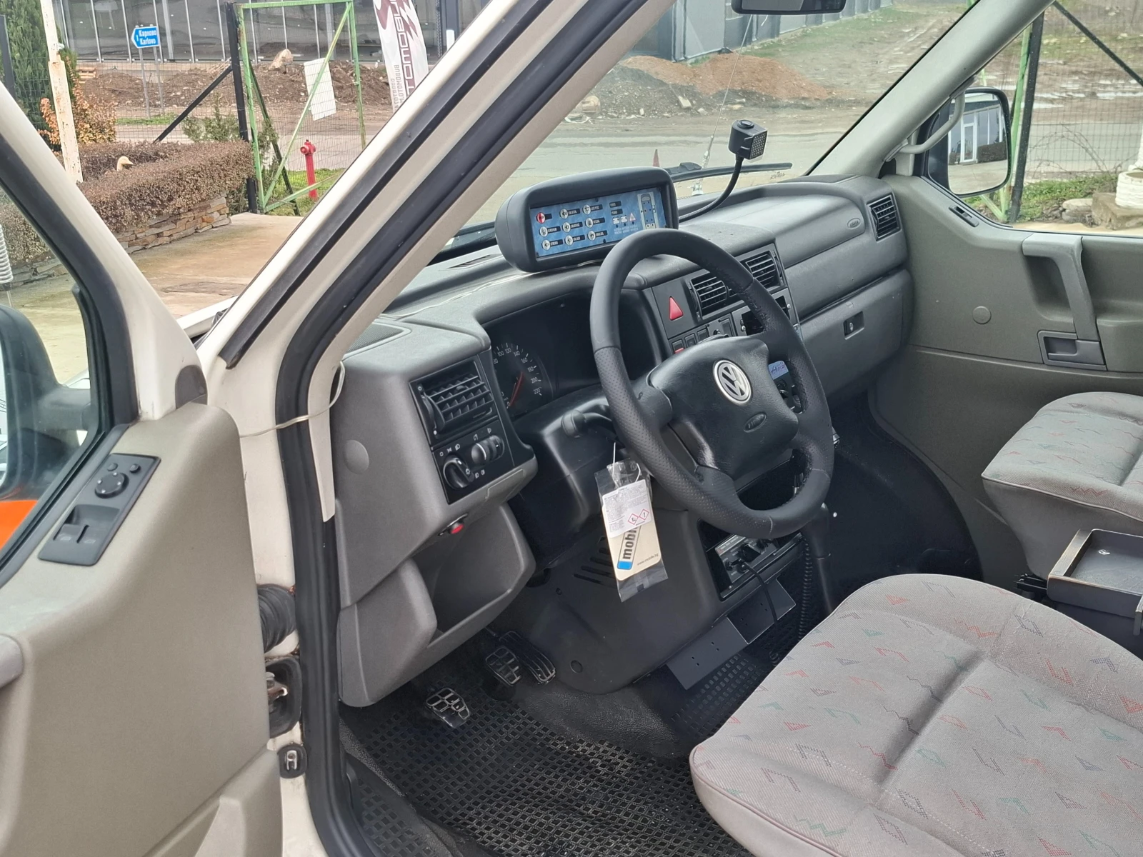 VW Transporter 2.5TDI/Климатик - изображение 6