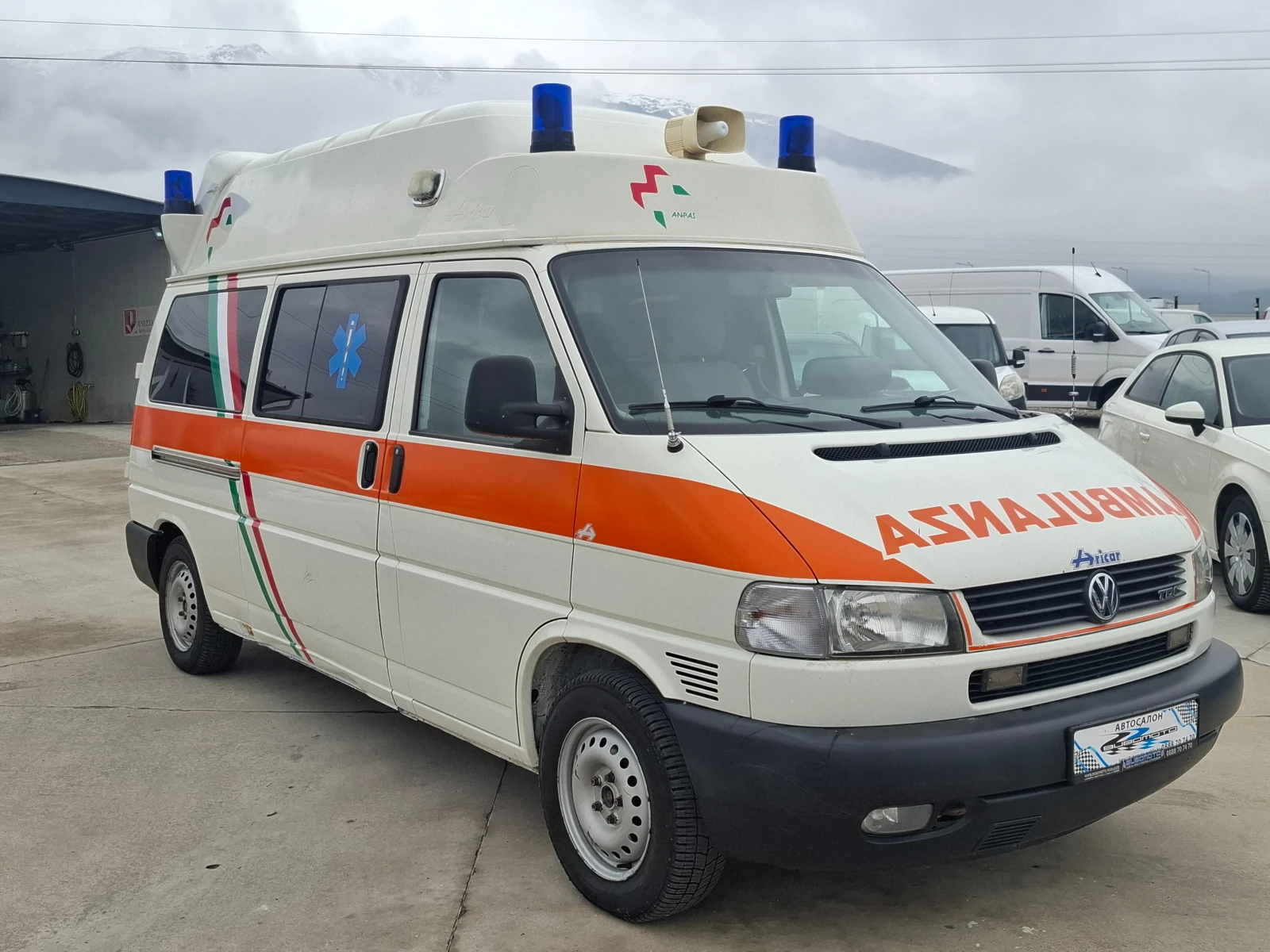 VW Transporter 2.5TDI/Климатик - изображение 4