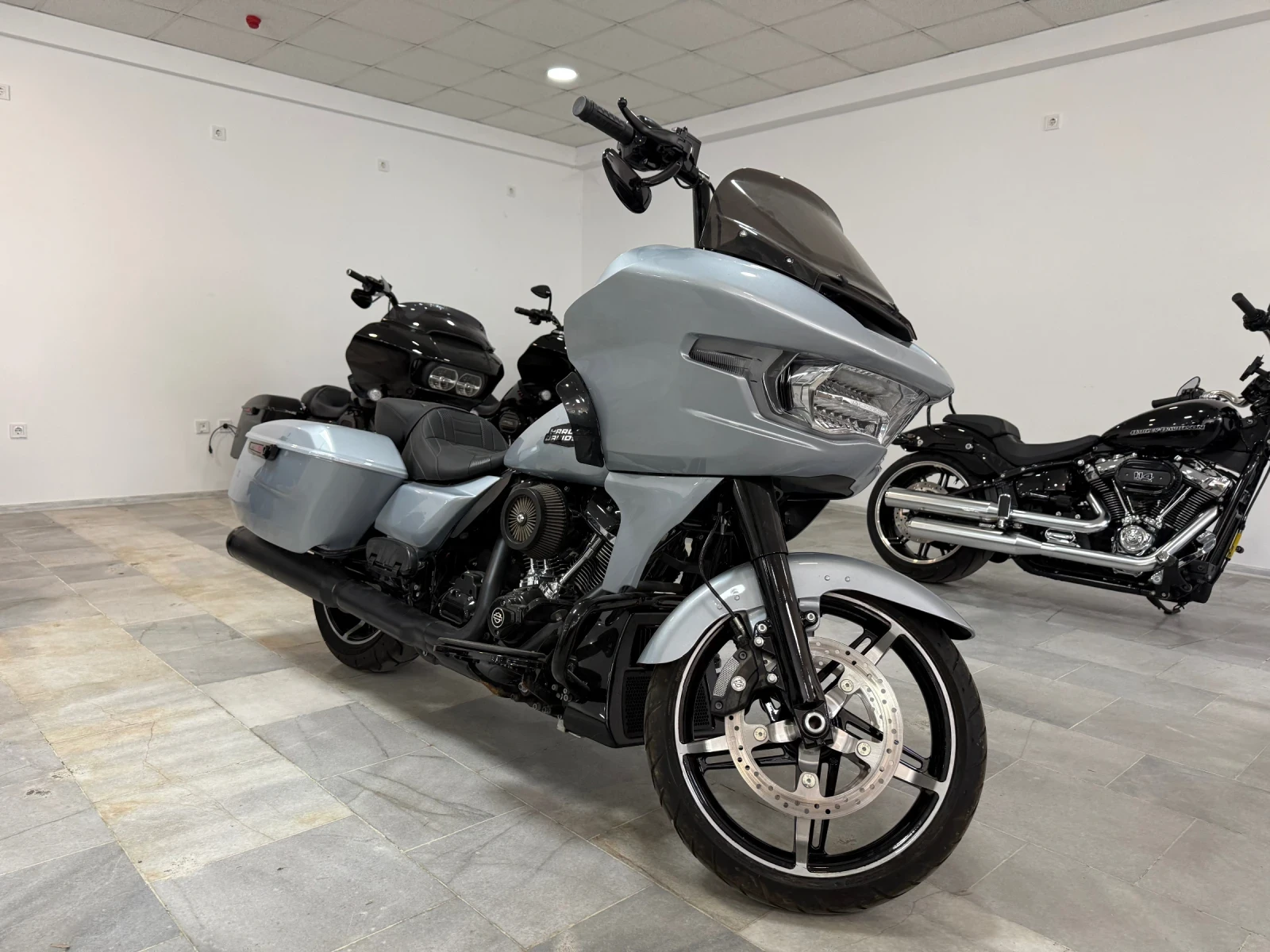 Harley-Davidson Touring Road Glide FLTRXS 117 