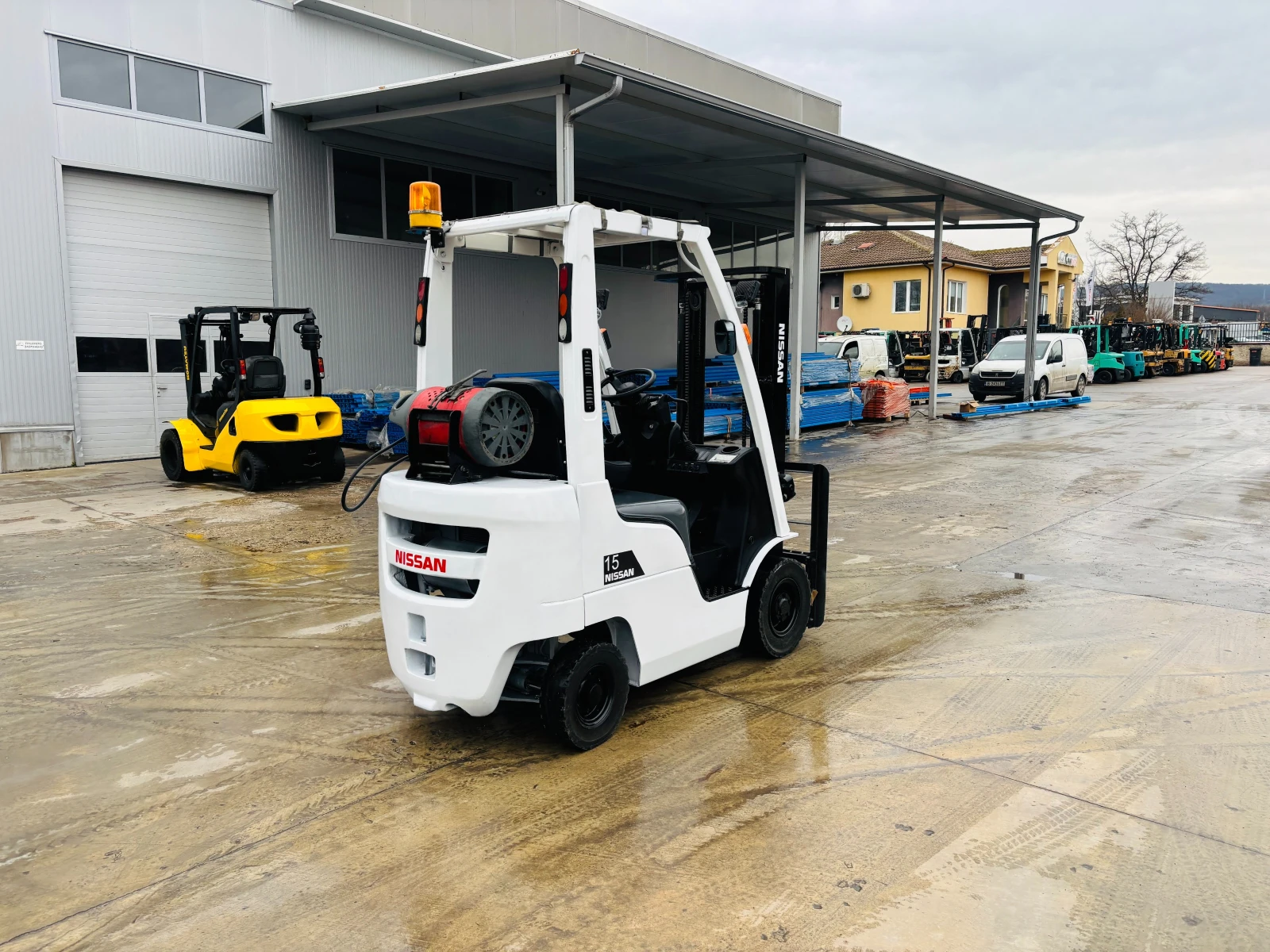 ������� Nissan ����������� ��������� ����� | Mobile.bg � ����������� 3