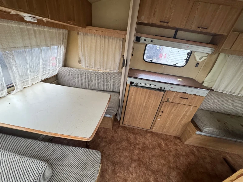 Каравана KIP, снимка 9 - Каравани и кемпери - 53399143