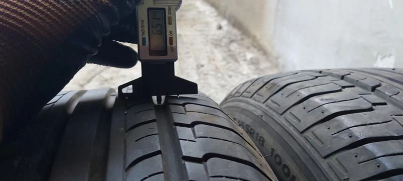 Гуми Летни 235/55R18, снимка 4 - Гуми и джанти - 29864737