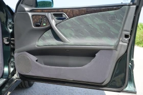 Mercedes-Benz E 430 4MATIC, снимка 11