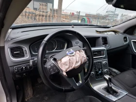 Volvo V60, снимка 13