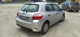     Toyota Auris  1, 33  99 