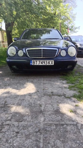 Обява за продажба на Mercedes-Benz E 220 2.2 CDI ~3 600 лв. - изображение 1