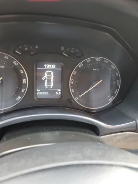 Skoda Octavia 2.0 TDI DSG - 9700 лв. - 73695954 16