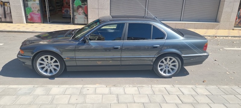 BMW 730, снимка 6 - Автомобили и джипове - 46410902