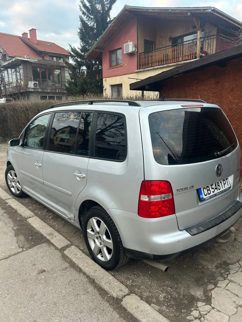 VW Touran, снимка 2 - Автомобили и джипове - 47481417