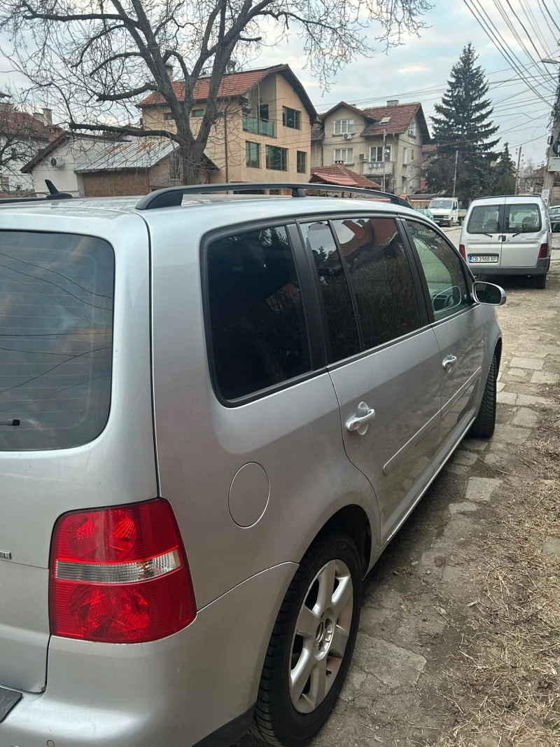 VW Touran, снимка 3 - Автомобили и джипове - 47481417