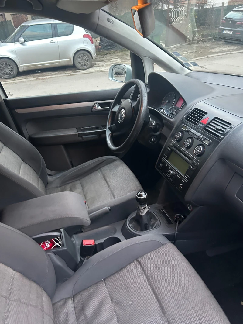 VW Touran, снимка 6 - Автомобили и джипове - 47481417