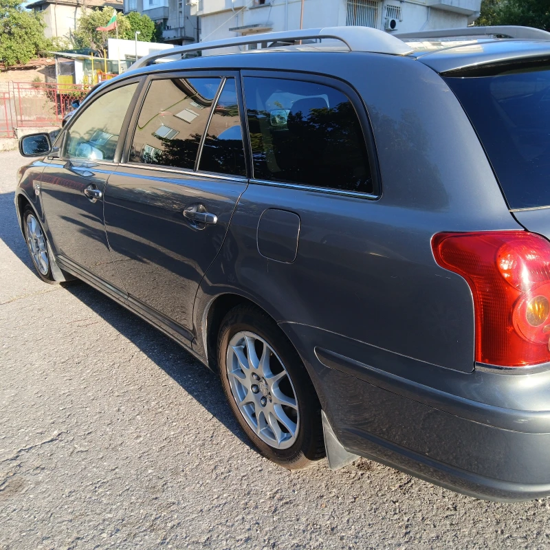 Toyota Avensis 2.0 TDI, снимка 4 - Автомобили и джипове - 52373091