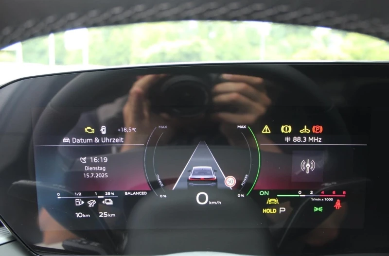 Audi A6 E-HYRBID/NEW MODEL/S-LINE/QUATTRO/ED. ONE/MATRIX/, снимка 11 - Автомобили и джипове - 51811246