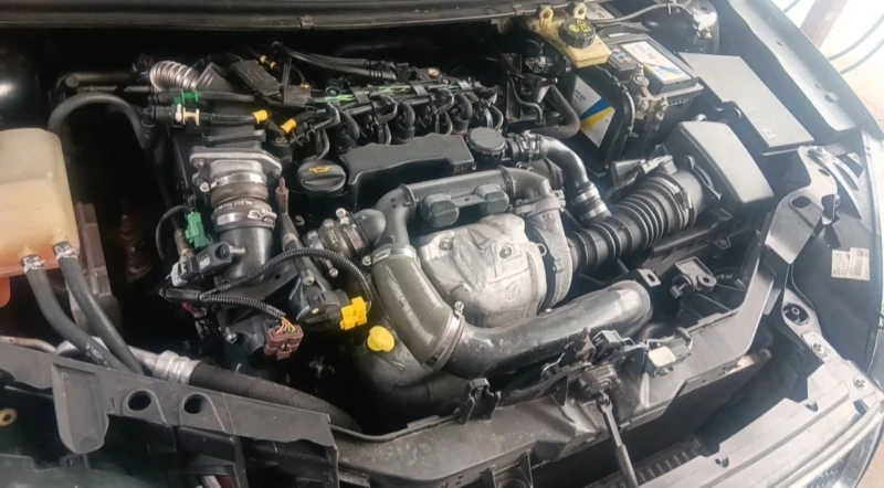 Ford Focus 1.6 TDCi 109кс, снимка 7 - Автомобили и джипове - 52486327