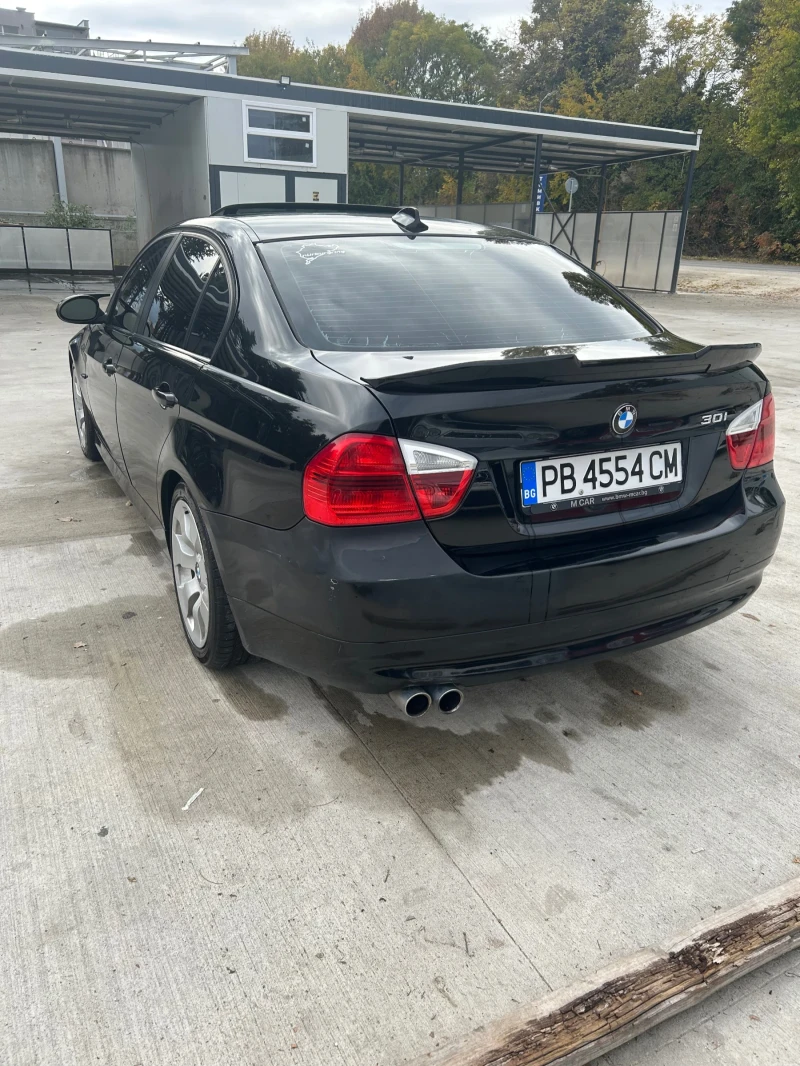 BMW 330 Benzin/lpg/NAVI, снимка 7 - Автомобили и джипове - 52596114