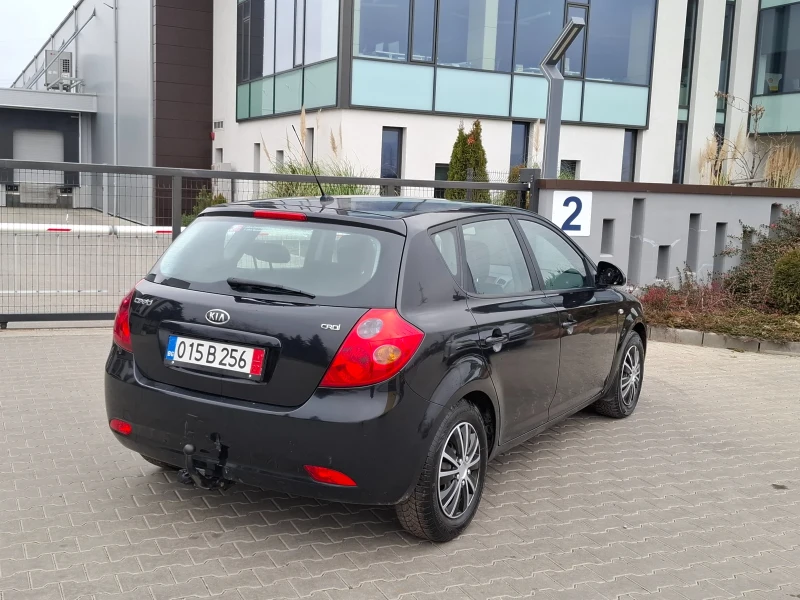 Kia Ceed 1.6CRDI* (90кс)* * KЛИМАТРОНИК* * HOB BHOC* * , снимка 5 - Автомобили и джипове - 52789542