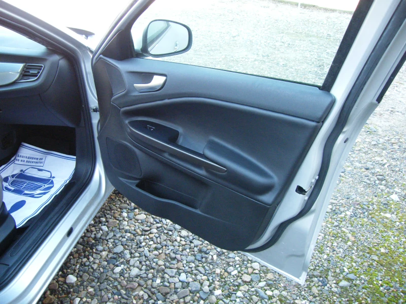 Alfa Romeo Giulietta 1.6JTD-m EURO 6B, снимка 15 - Автомобили и джипове - 52903616