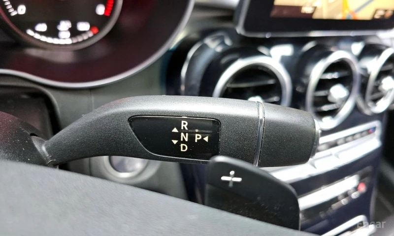 Mercedes-Benz C 220, снимка 9 - Автомобили и джипове - 53057859