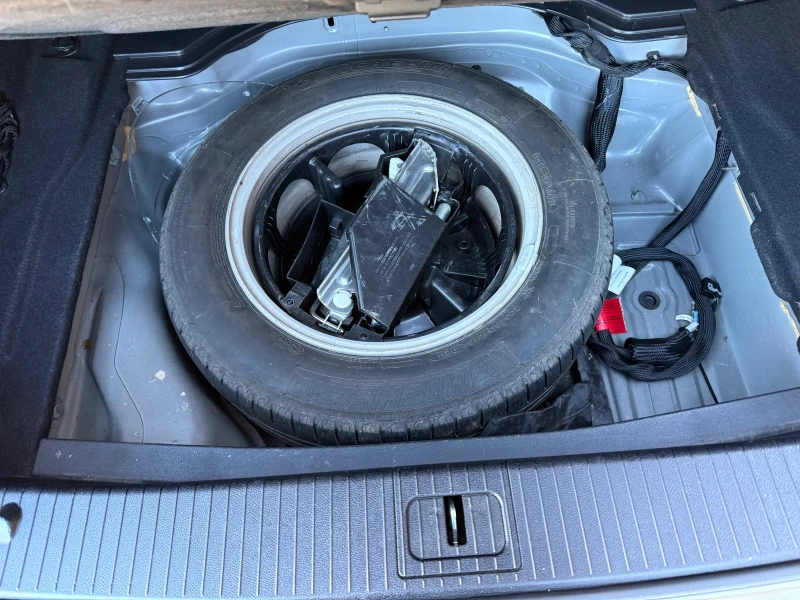 Mercedes-Benz E 200 ///AMG, снимка 17 - Автомобили и джипове - 53167626