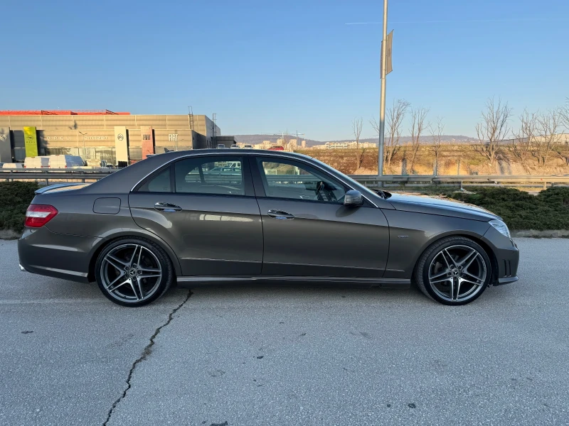 Mercedes-Benz E 200 ///AMG, снимка 4 - Автомобили и джипове - 53167626