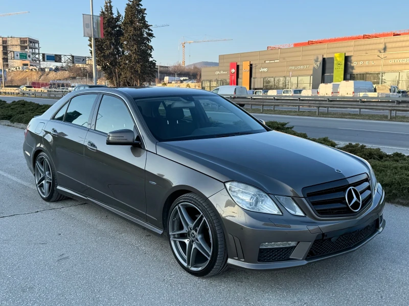 Mercedes-Benz E 200 ///AMG, снимка 5 - Автомобили и джипове - 53167626