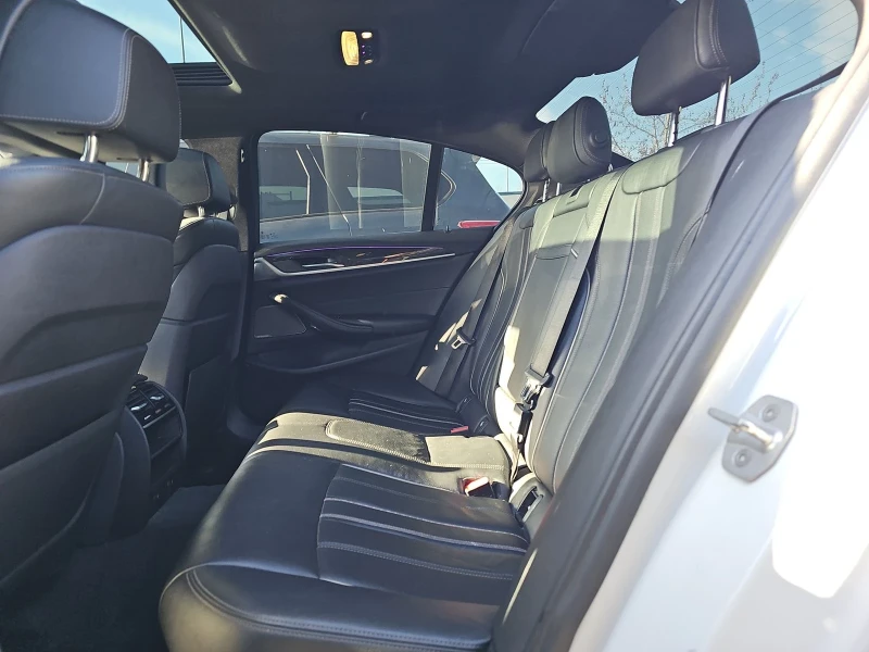 BMW 540 i LUXURY LINE | ЗАДНА КАМЕРА | HARMAN/KARDON, снимка 13 - Автомобили и джипове - 53234446
