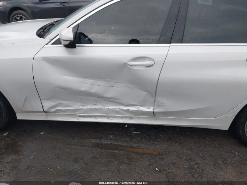 BMW 330 2l I, снимка 6 - Автомобили и джипове - 53572824