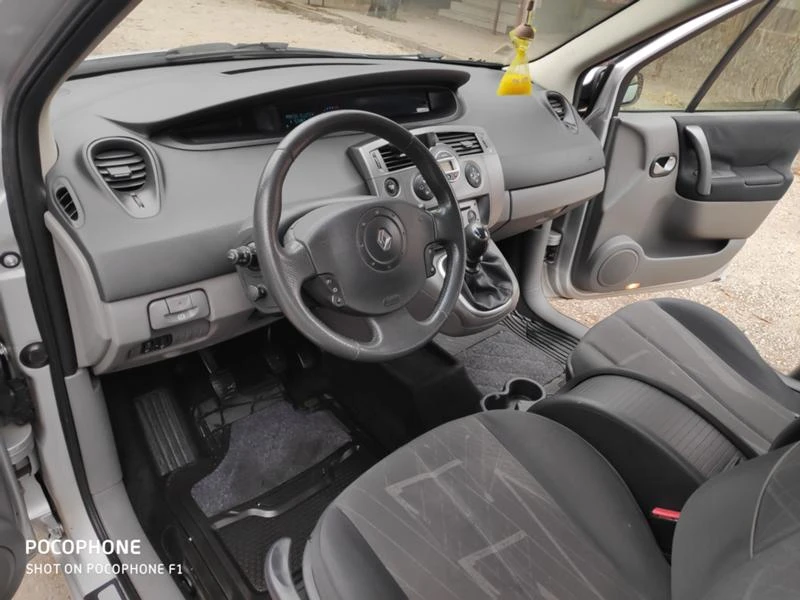 Renault Grand scenic, снимка 5 - Автомобили и джипове - 47559497