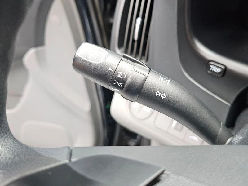 Hyundai Starex 2.5 Automatic, снимка 15 - Автомобили и джипове - 55948336
