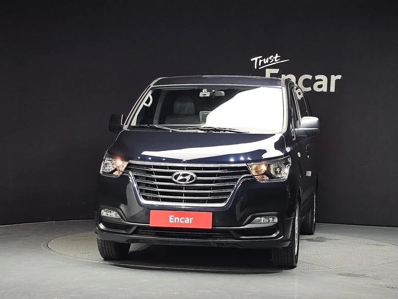 Hyundai Starex 2.5 Automatic, снимка 3 - Автомобили и джипове - 55948336