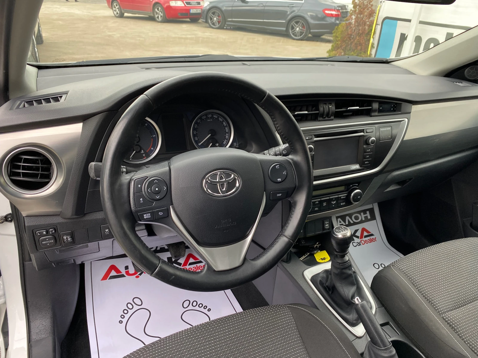 Toyota Auris 1.4D4d-90кс= 6скорости= НАВИГАЦИЯ= КАМЕРА= 173х.км - изображение 8