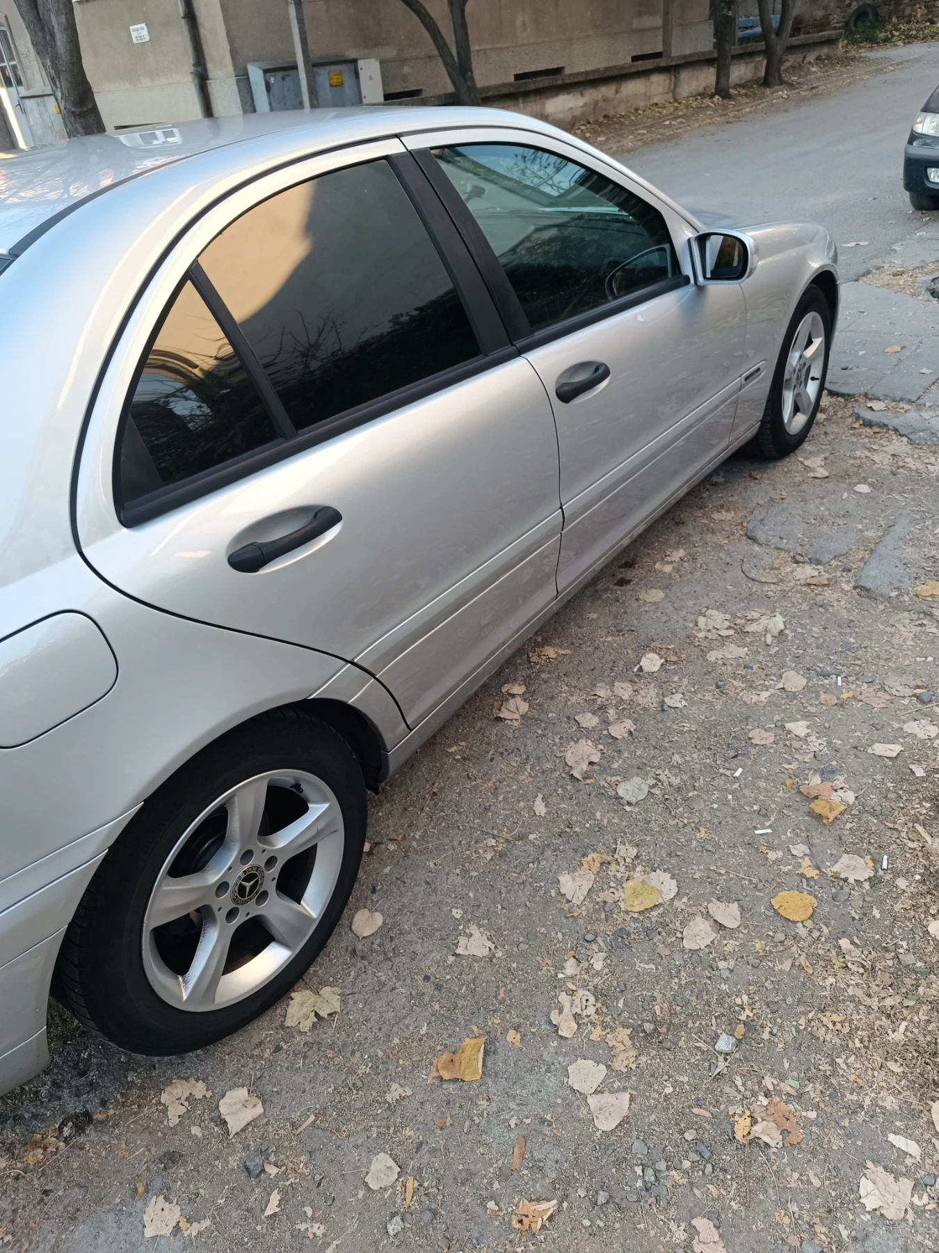 Mercedes-Benz C 180  - изображение 2